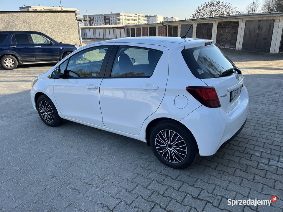 Toyota Yaris benzyna 5 drzwi kupiony w polskim salonie Świdnik