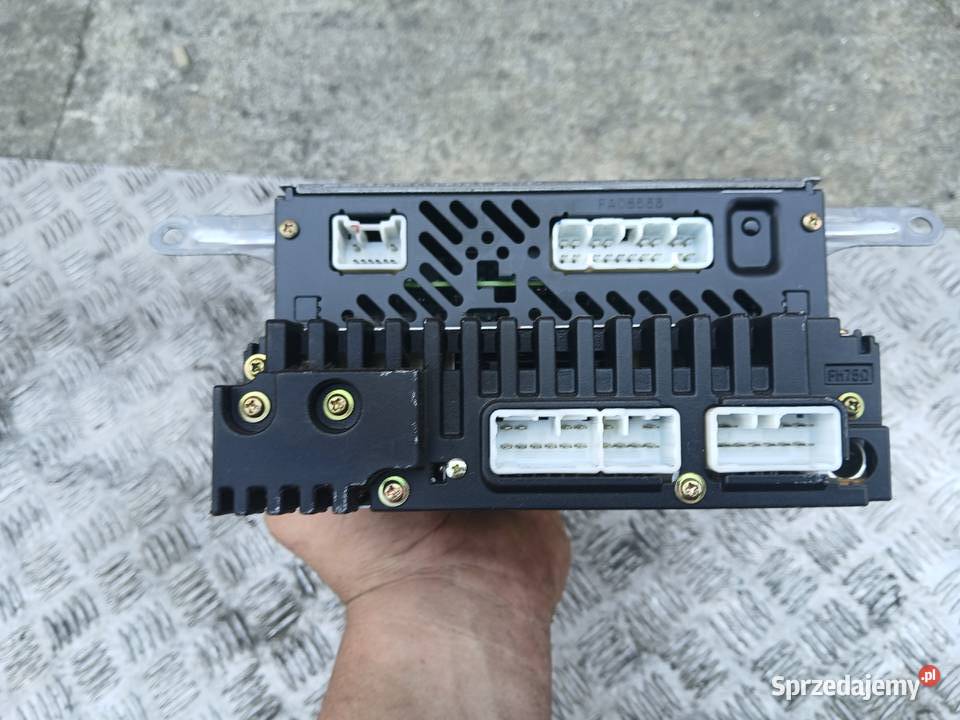Radio fabryczne CD Toyota Avensis Verso RAV 4 II osobowe