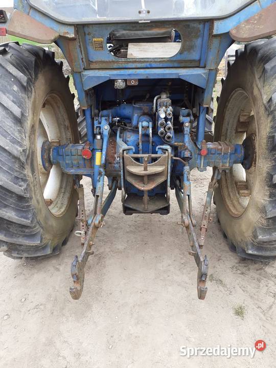 Ciągnik Ford 6710 80 4x4 nowy silnik Godny Stolno