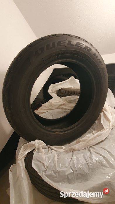 Bridgestone Dueler HP sport 21560R17