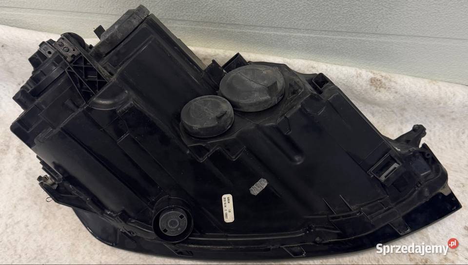 Lampa lewy przód VW Golf VII 1216