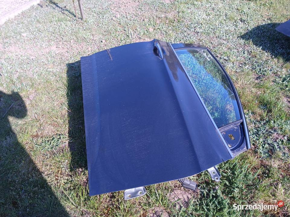Drzwi Prawy przód kompletne Hyundai i40 lak S6G sprzedam
