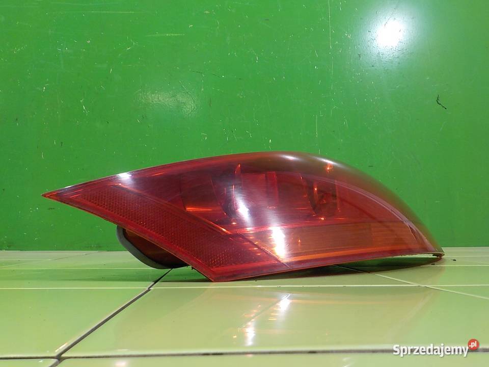 AUDI TT 8J 20 TFSI 07r COUPE 2D lampa lewa tyl