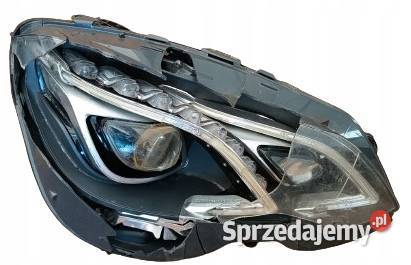LAMPA PRAWY PRZÓD EU REFLEKTOR LED MERCEDES E