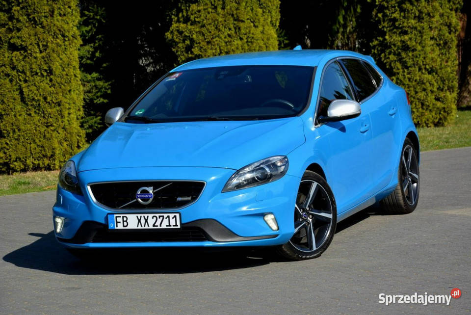 Volvo V40 RDesign Skóry Xenon LED Navi Virtual niebieski