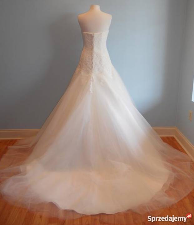 Suknia Ślubna LA SPOSA DETALLE Warszawa