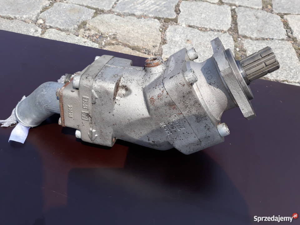 Pompa hydrauliczna z przystawką firmy ZF Kędzierzyn-Koźle
