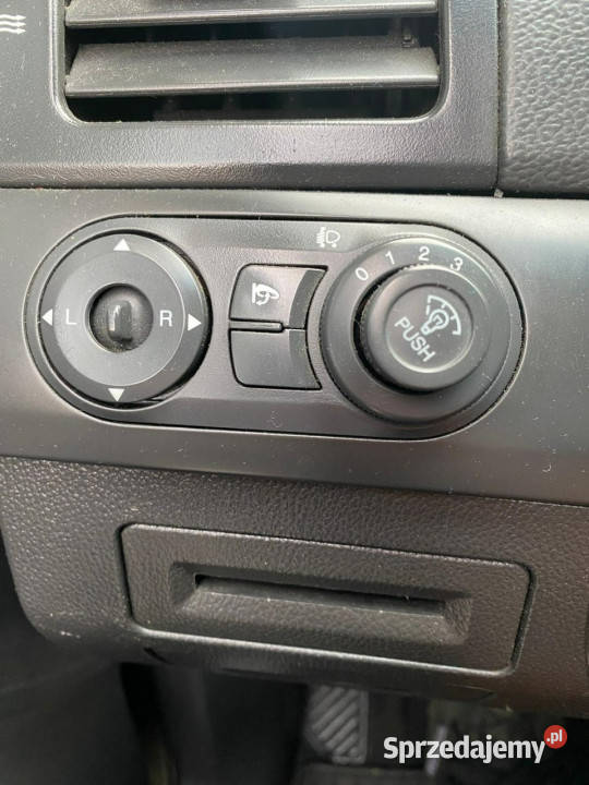 Chevrolet Captiva klimatronic multifunkcja aluminiowe felgi Żory sprzedam