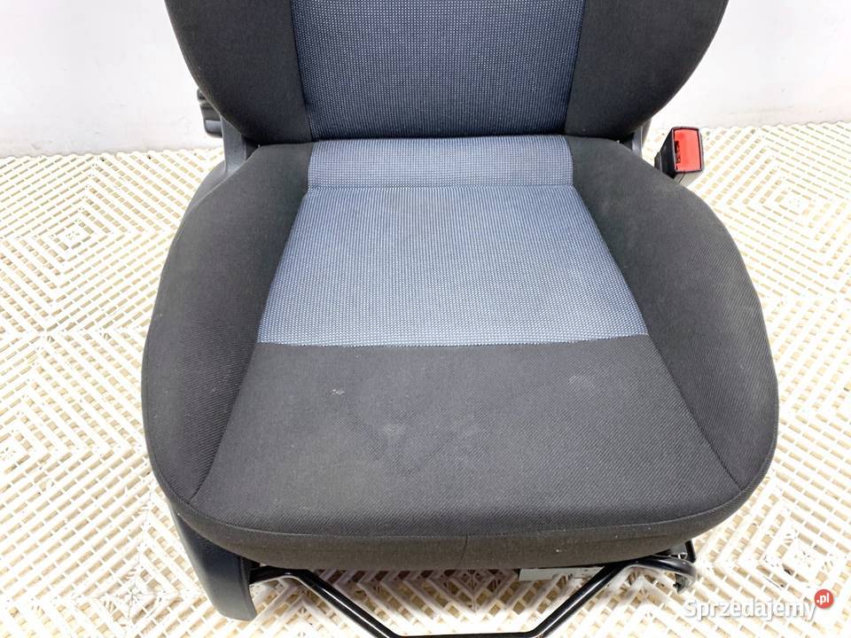 FOTEL PRAWY PRZÓD FORD MONDEO MK4 Kombi 0715 Fotele i kanapy
