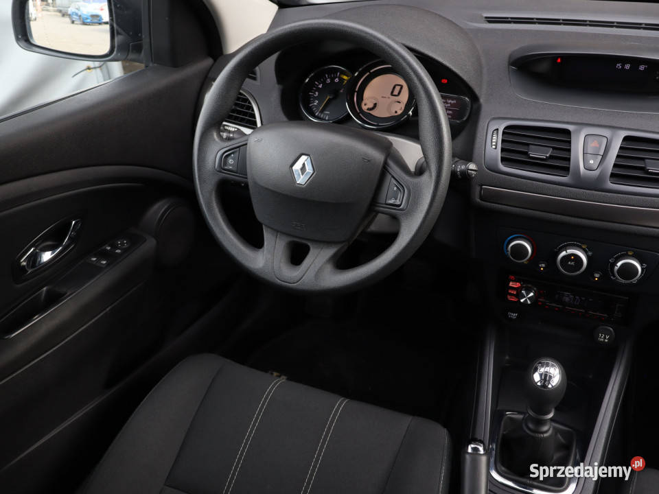 Renault Megane 12 TCe Bielany Wrocławskie
