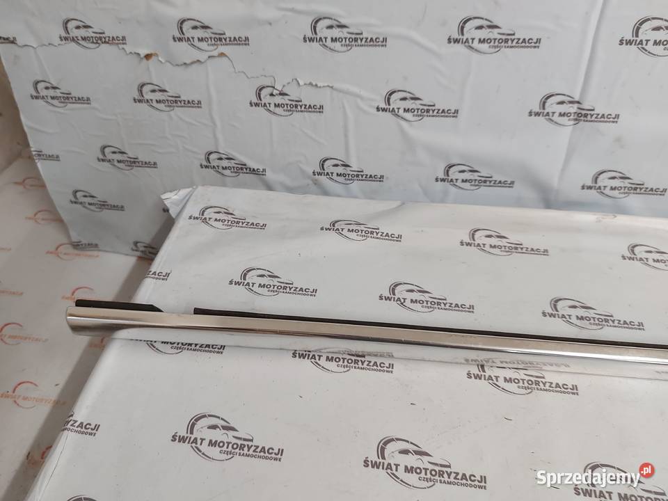 VW TOUAREG I 7L 04r listwa zgarniająca prawa Kielce