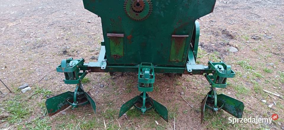 Sadzarka do ziemniaków Siewniki i sadzarki małopolskie Słomniki