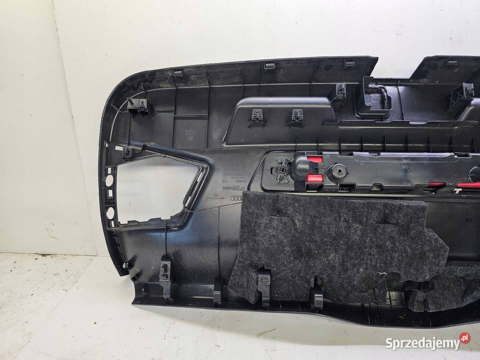 TAPICERKA KLAPY TYŁ PRAWA AUDI Q3 F3 83A867979A Przystajń