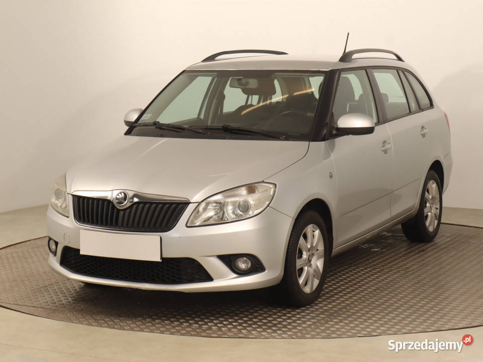 Skoda Fabia 12 TSI 63KM Bielany Wrocławskie