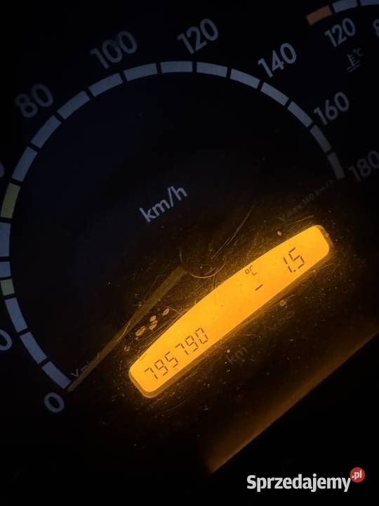 Mercedes Sprinter 316cdi 27 2003 795 kurnik Skołoszów