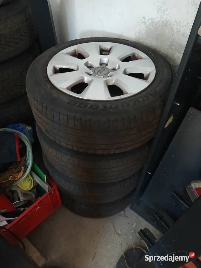 AUDI A4 B6 18T 190 A4 Motoryzacja