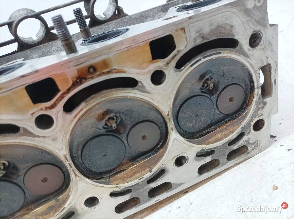 GŁOWICA KOMPLETNA 03D103475C 12 MPI VW Rok produkcji 2005