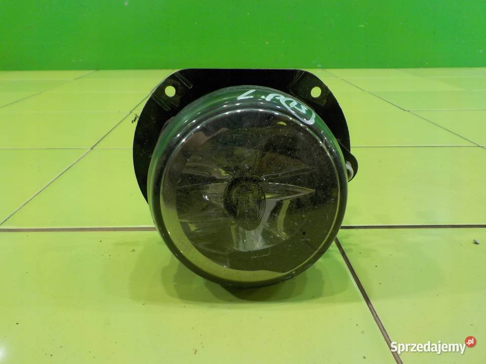 MERCEDES C W204 16 K 09r SEDAN halogen lewy Lampy przeciwmgielne Suków