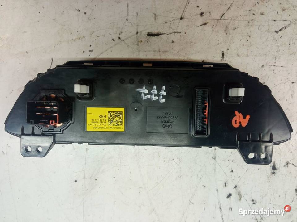 PANEL NAWIEWU 97250G4021 Hyundai i30 III 2016