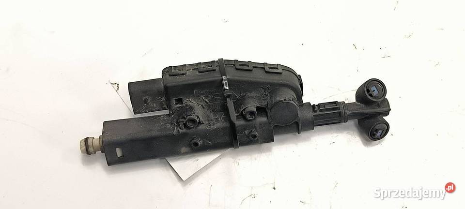 SPRYSKIWACZ PRAWY AUDI A8 D3 4E0955966A