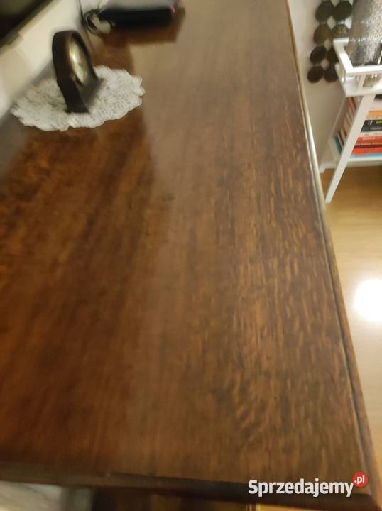 Szkocka rzezbiona komoda Kraków