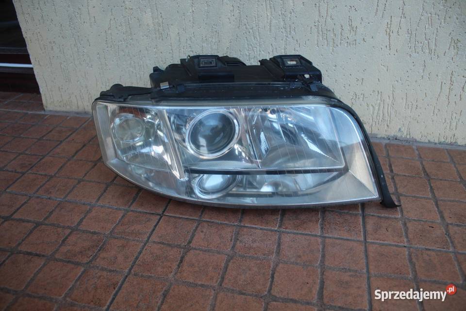 LAMPA PRAWY PRZÓD XENON AUDI A6 C5