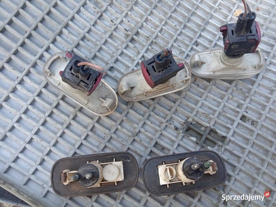 Saab 93 95 900 9000 kierunkowskazy boczne Stalowa Wola