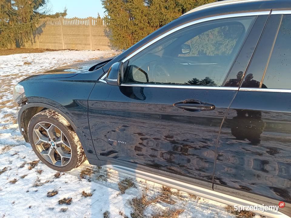 BMW X1 XDrive 20 benzyna 2016 r uszkodzony Wschowa