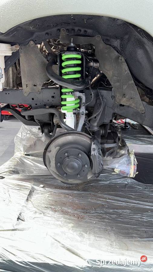 Zawieszenie Ironman 4x4 Lift 2 Toyota Hilux Revo sprzedam