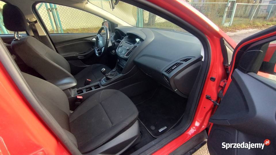 Ford Focus Mk3 kombi 16 benzyna 2018 105 105KM Focus mazowieckie