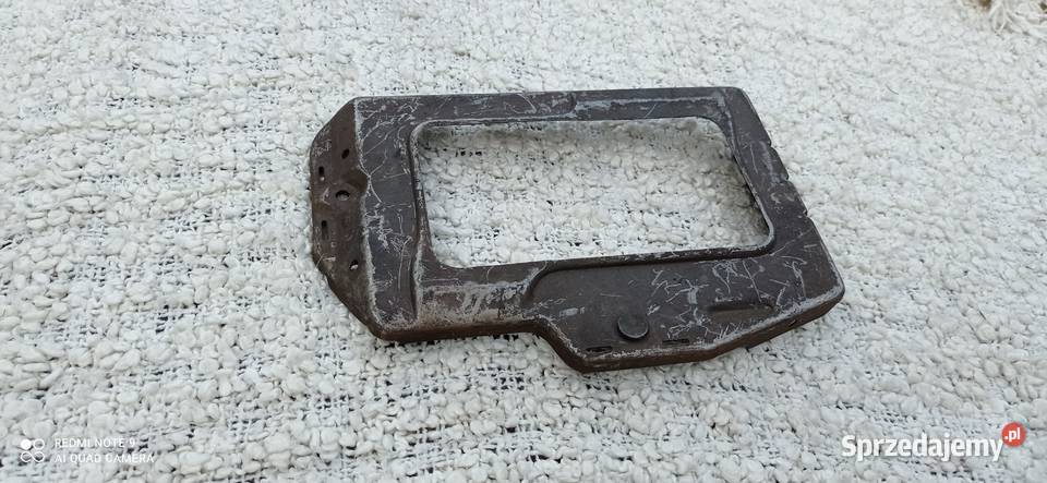 Fiat 125p FSO podstawa akulmulatora ramka części blacharskie sprzedam