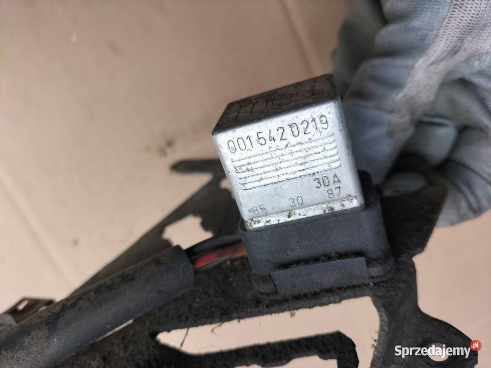MERCEDES W123 PRZEKAŹNIK 0015420219 SKRZYNKA osobowe