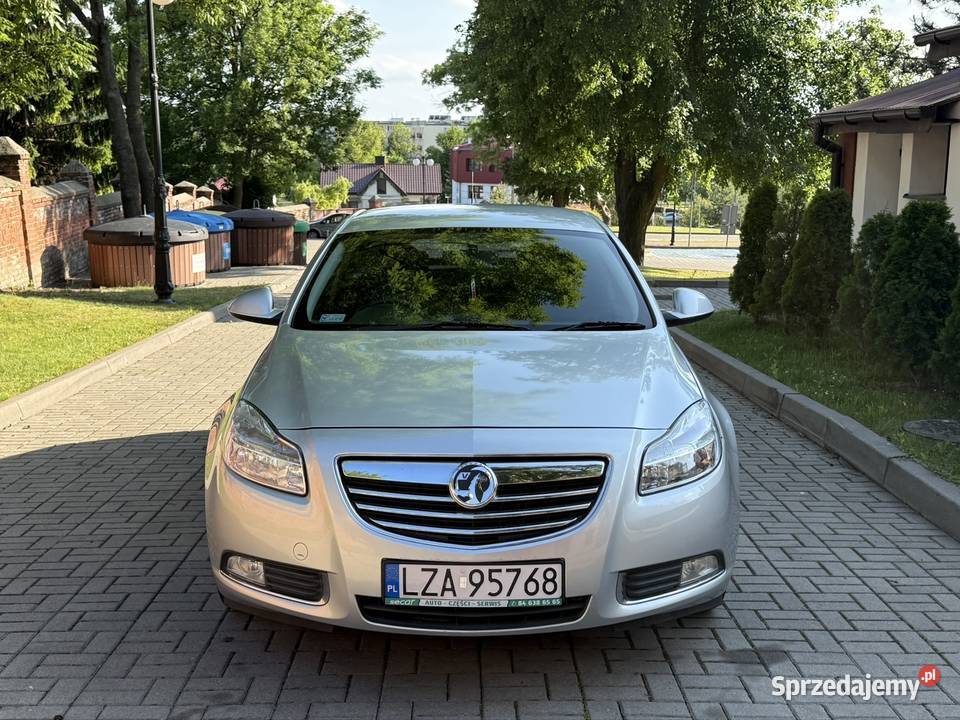 Opel Insignia 18 benzyna 140 2009r Anglik Stan srebrny