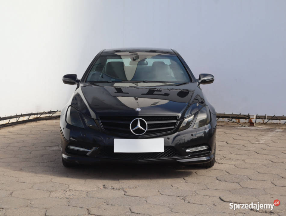 Mercedes E E 350 CGI 2/3