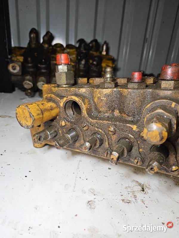 7sekcyjny rozdzielacz hydrauliczny Husco do