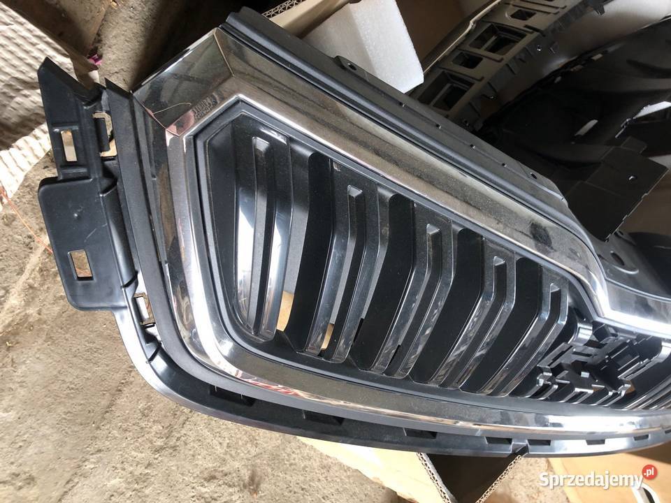SKODA KAMIQ GRIL ATRAPA PRZÓD 658853653A Części samochodowe Kozy