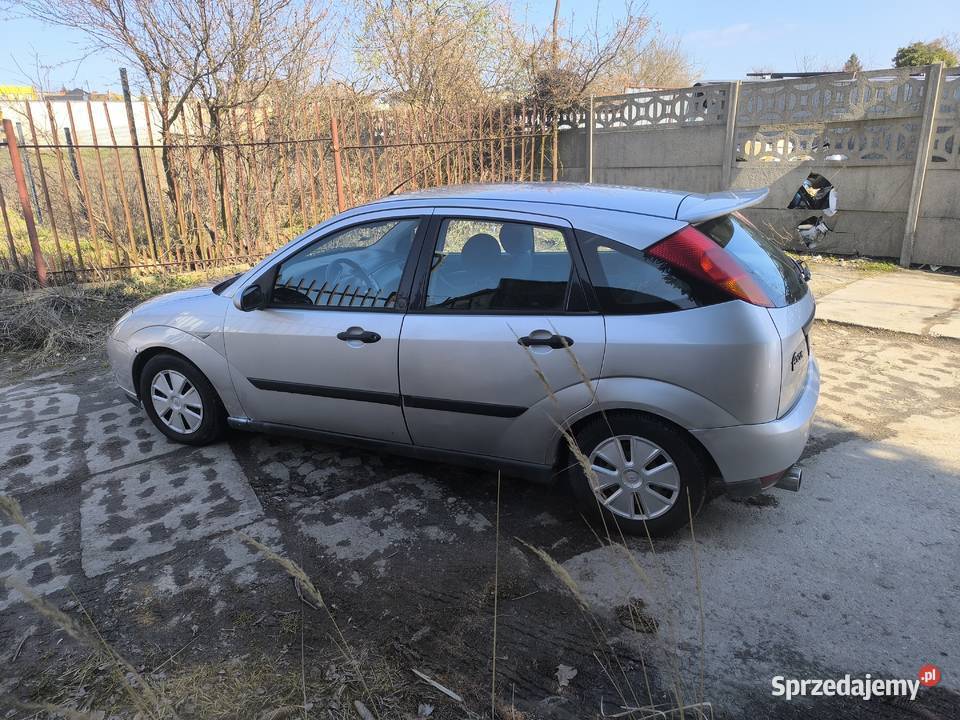 Ford Focus 16 LPG 5D Focus Samochody osobowe łódzkie Zgierz