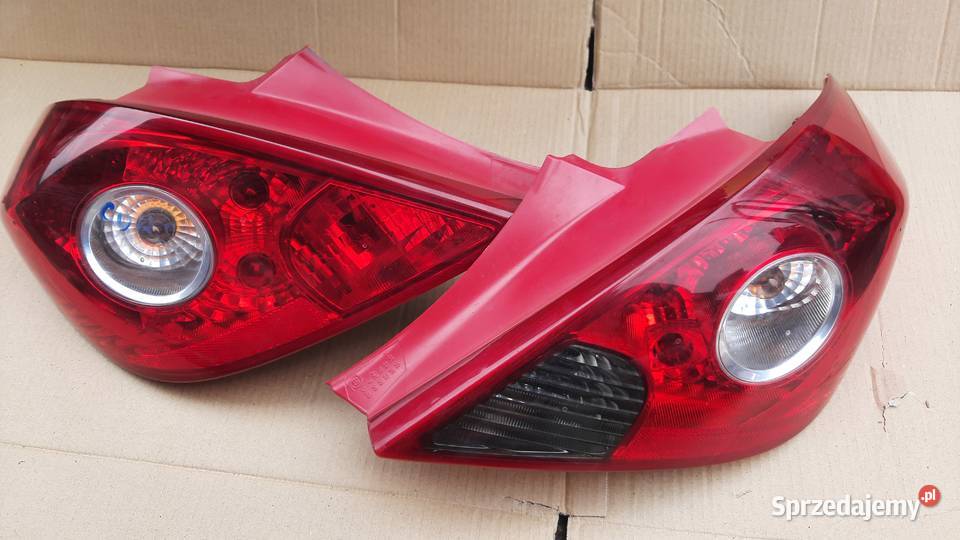 lampa tylna OPEL CORSA D 3 drzwi prawa 13186351 Dębno