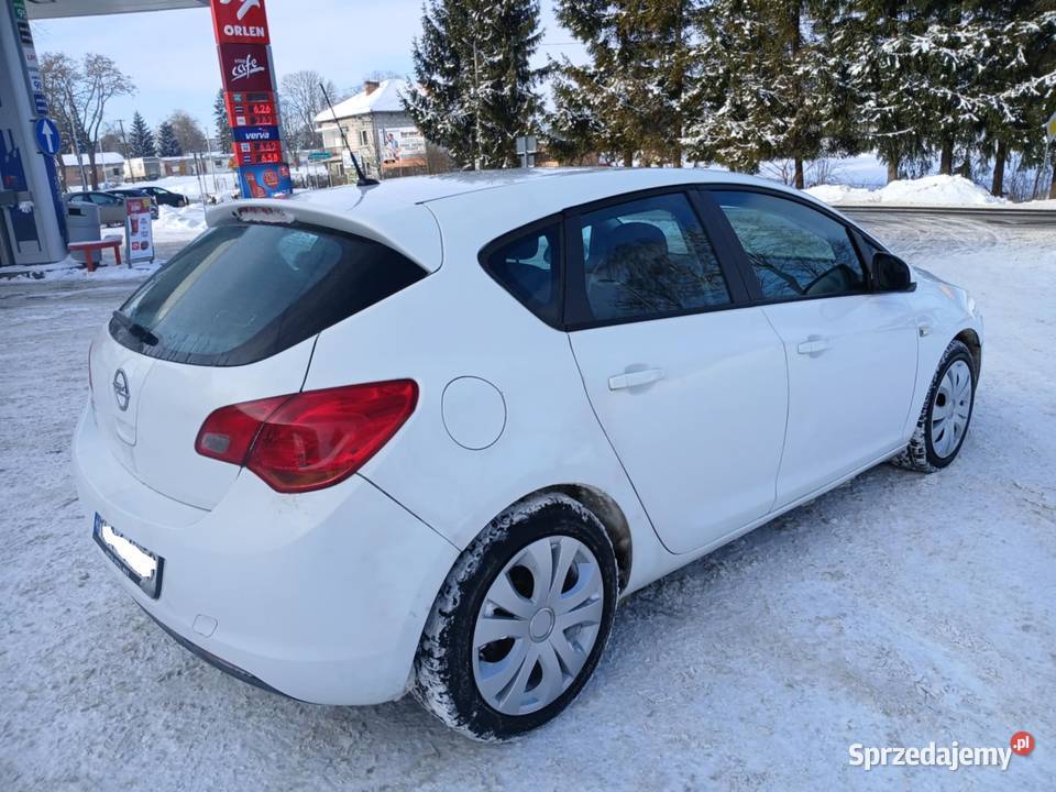 Opel Astra J 14GAZ Bez Korozji 2010r Manualna Przeworsk