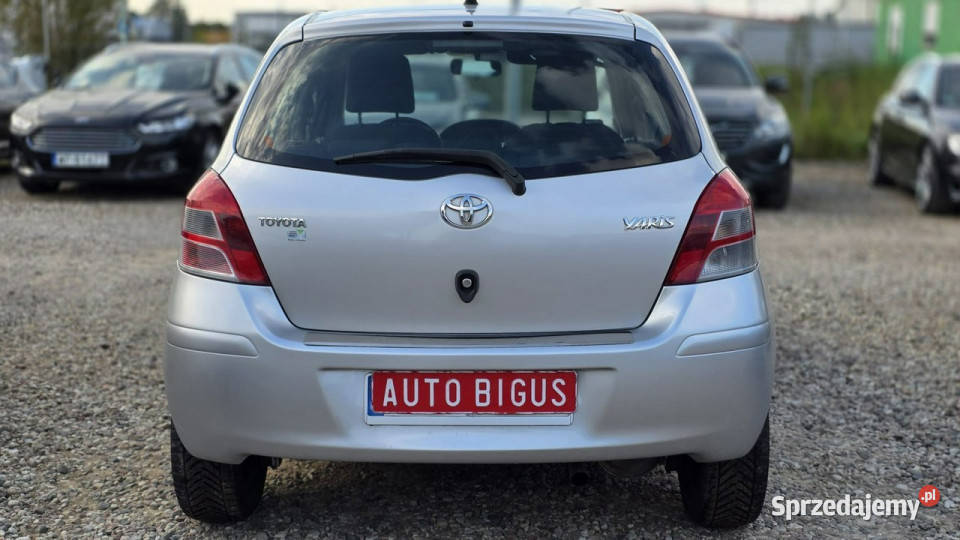 Toyota Yaris klima salon polska super stan II światła przeciwmgielne pomorskie Lębork