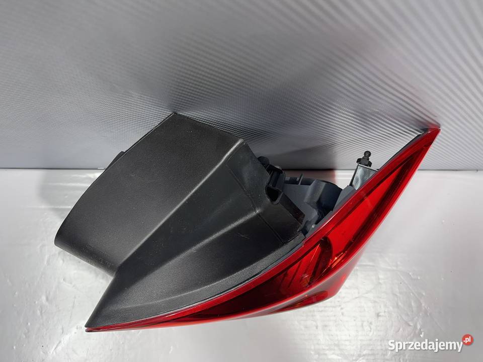 BMW F20 PRAWA LAMPA TYŁ SZCZELNA Ostroróg