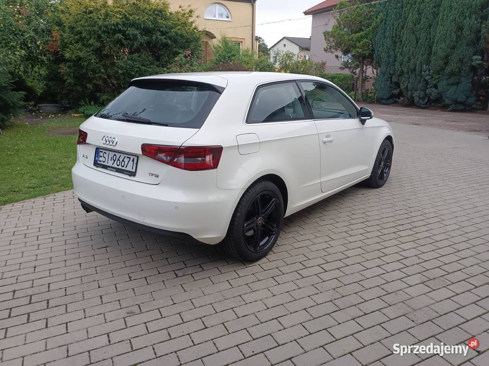 A3 8v benzyna 14 super stan Głowno