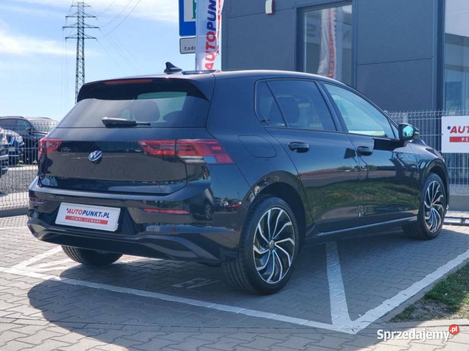 Volkswagen Golf 2023r niski przebieg 1 wł salon Poznań