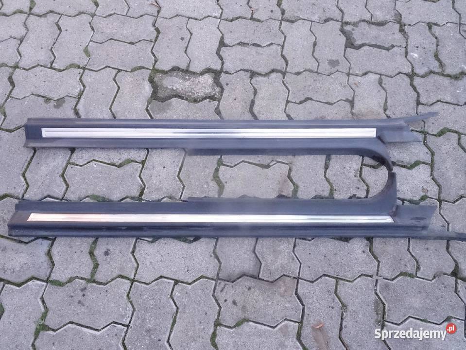 AUDI A8 D2 9499 LISTWA PROGOWA DRZWIOWA Przemęt