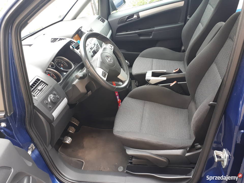 Piękny Opel Zafira 19 Cdti Sport Szklany dach relingi dachowe mazowieckie