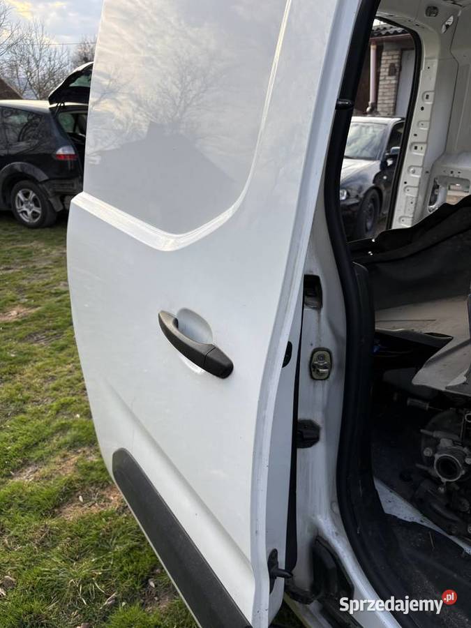 Peugeot Partner IV Berlingo drzwi prawy bok