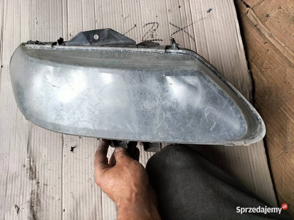 LAMPA PRZÓD PRZEDNIA PRAWA REFLEKTOR LAGUNA 1 Kamień-Kolonia