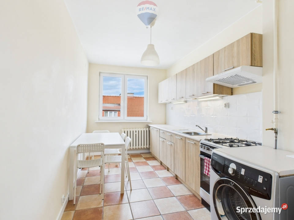 3 pokoje w kamienicy Mazurska 10 sprzedam