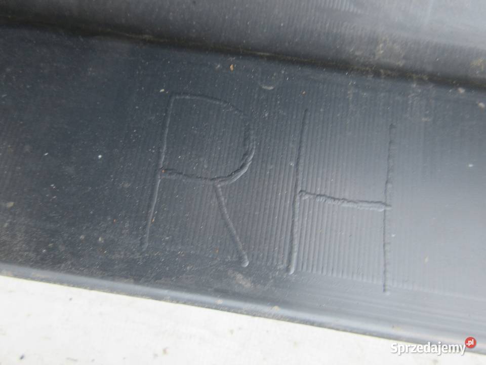 TOYOTA AVENSIS T25 LISTWA PROGOWA PRAWA PRÓG Ruda Śląska sprzedam