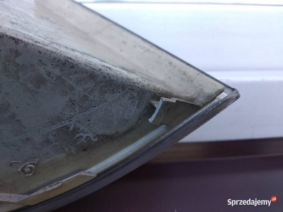 Ford Mondeo MK1 kierunkowskaz kierunek migacz Motoryzacja Sieradz